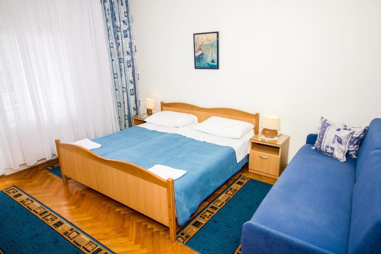 Rooms & Apartment Albina Baška Екстериор снимка